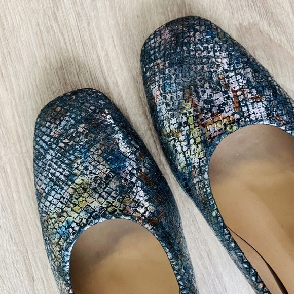 Anthropologie Snake Print Metallic Block Heel Closed Toe Pumps - Picture 4 of 6